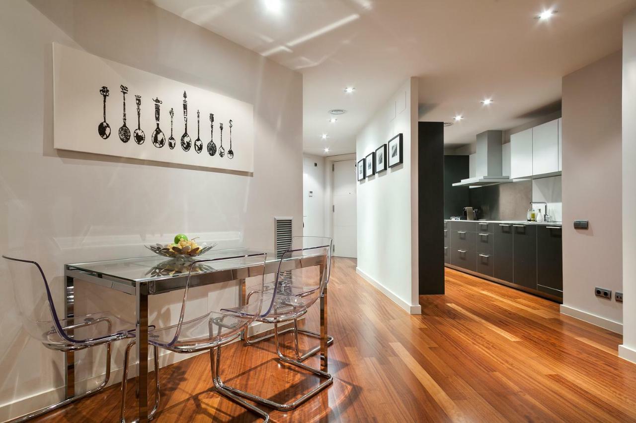 Uma Suites Passeig De Gracia 16 Barcelona Ngoại thất bức ảnh
