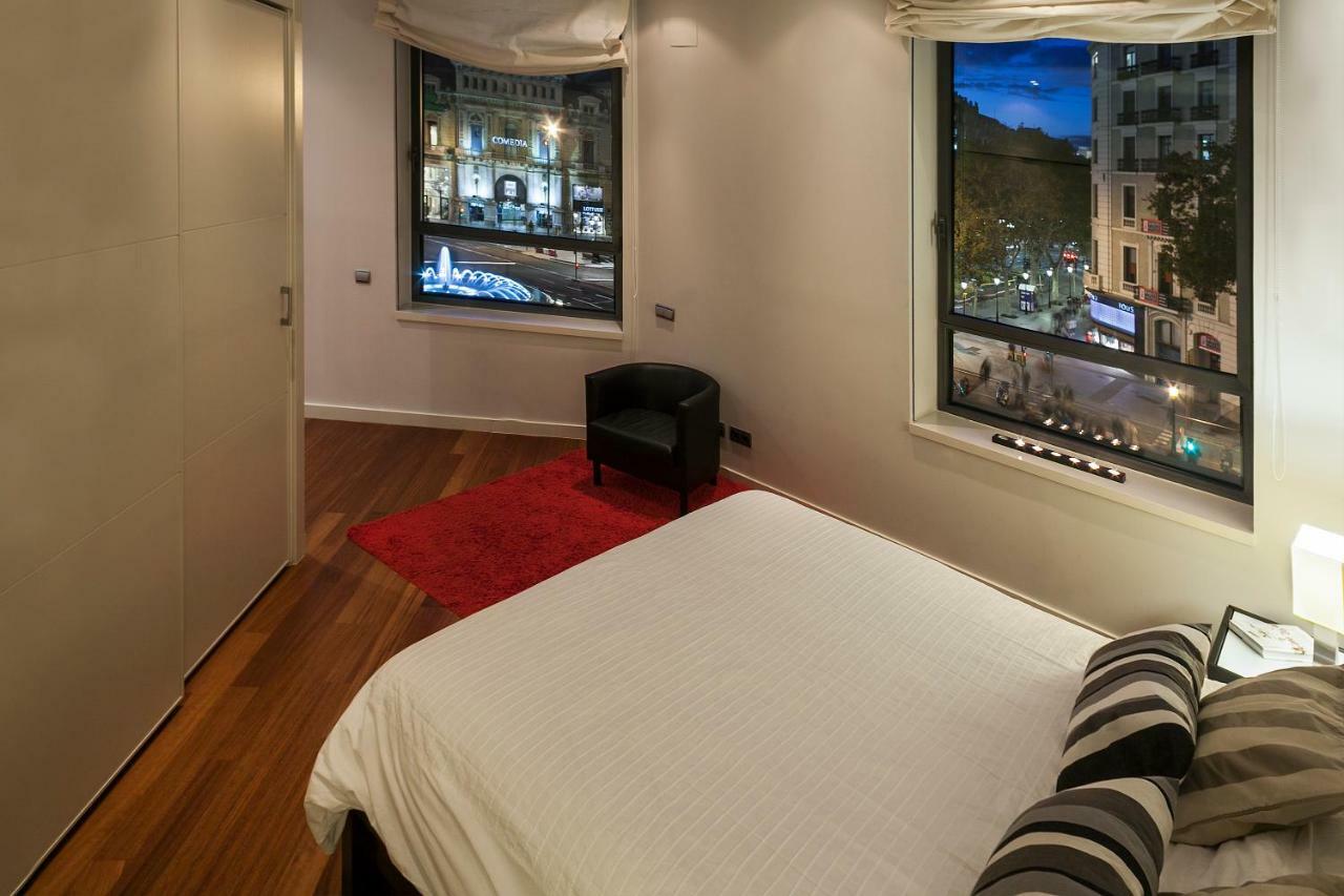 Uma Suites Passeig De Gracia 16 Barcelona Ngoại thất bức ảnh