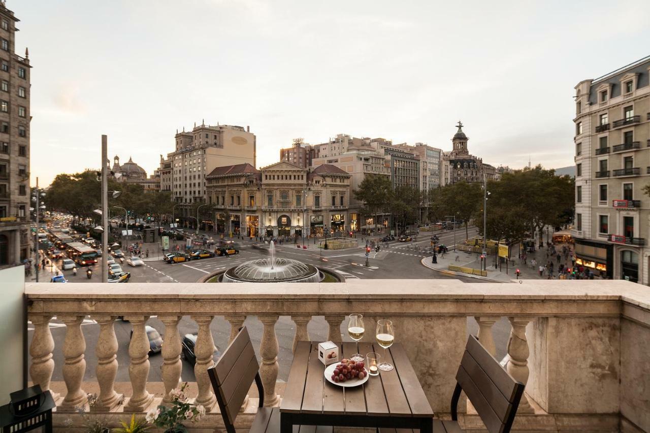 Uma Suites Passeig De Gracia 16 Barcelona Ngoại thất bức ảnh