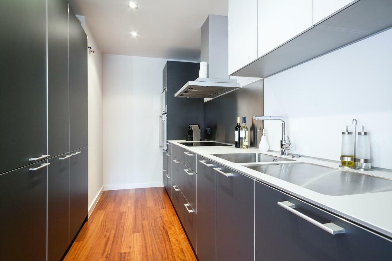 Uma Suites Passeig De Gracia 16 Barcelona Ngoại thất bức ảnh