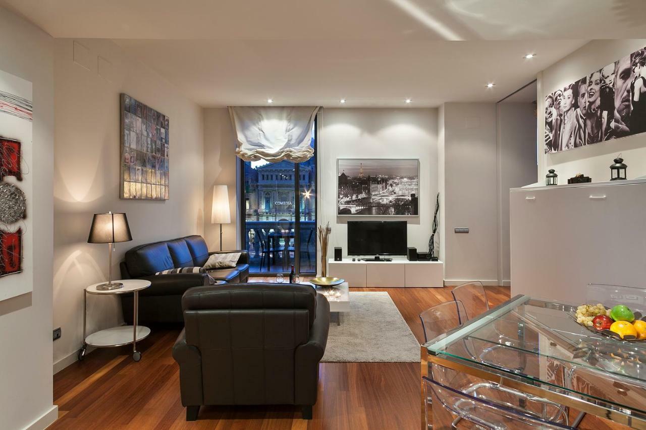 Uma Suites Passeig De Gracia 16 Barcelona Ngoại thất bức ảnh