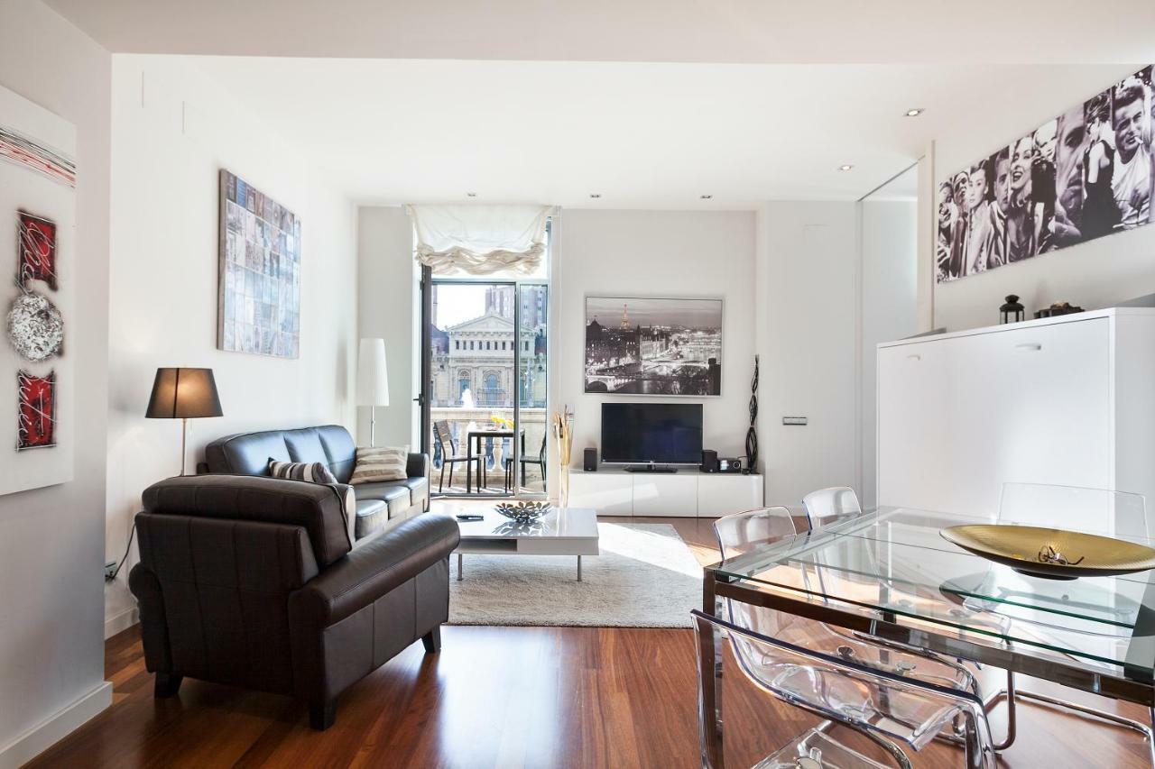 Uma Suites Passeig De Gracia 16 Barcelona Ngoại thất bức ảnh